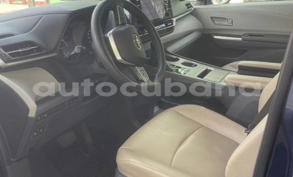 Comprar Usados Carro Toyota Sienna Negro en Alacranes en Matanzas Comprar Usados Carro Toyota Sienna Negro en Alacranes en Matanzas