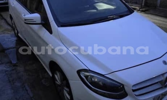 Comprar Usados Carro Mercedes‒Benz 600 Blanco en Alacranes en Matanzas Comprar Usados Carro Mercedes‒Benz 600 Blanco en Alacranes en Matanzas